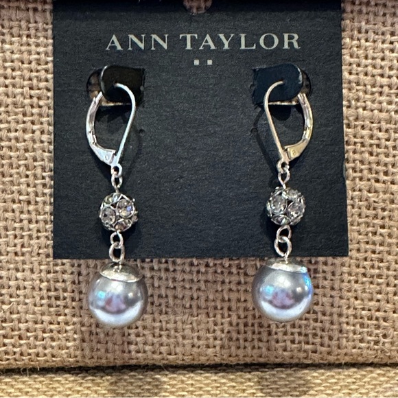 NWT Ann Taylor Earrings - silver tone leverback w/ gray faux pearl & rhinestones - Picture 3 of 8